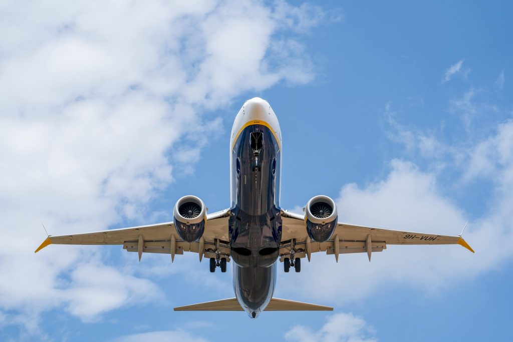 Boeing 737 shown from below from the front